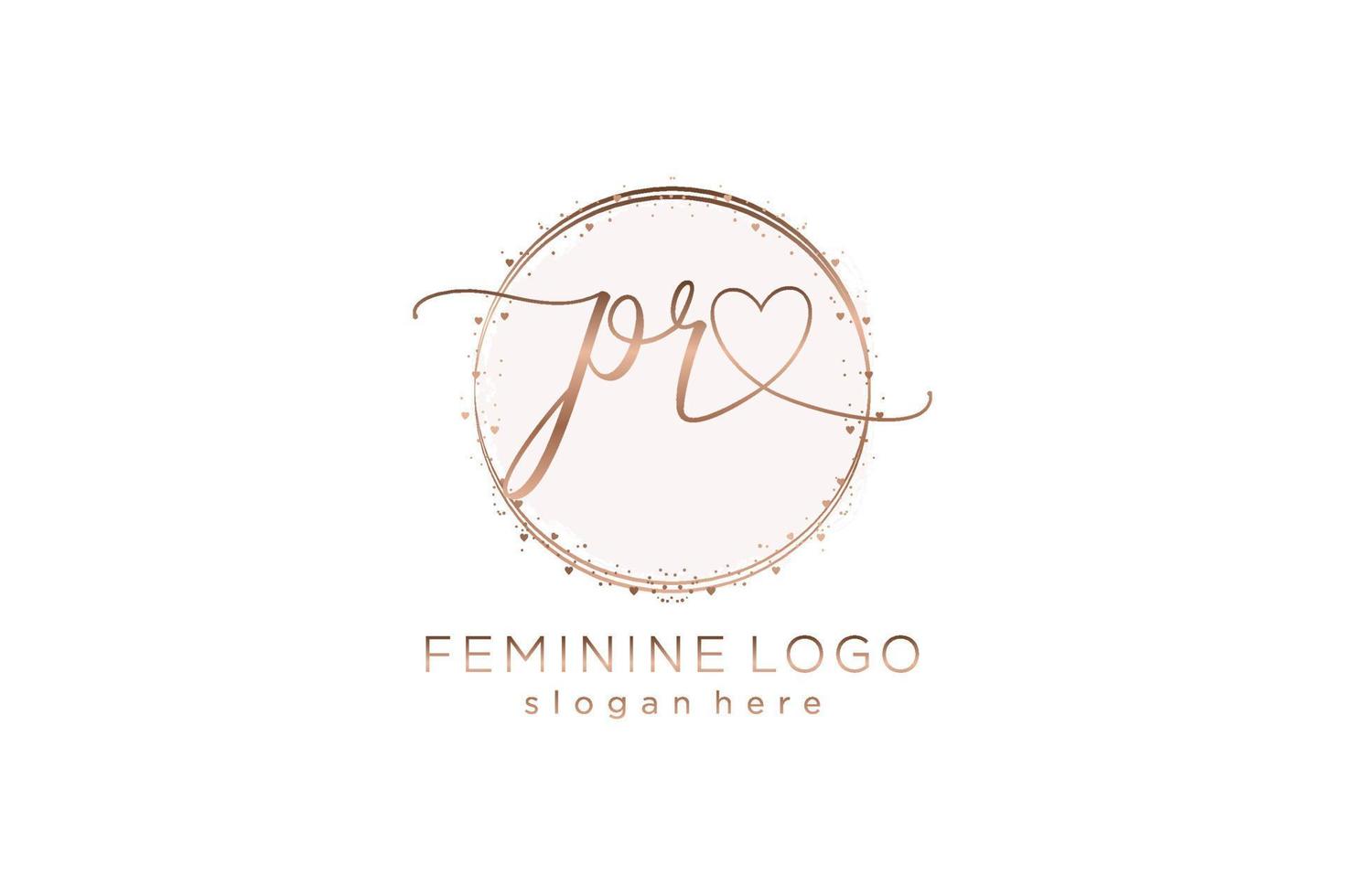 logotipo de escritura a mano pr inicial con plantilla de círculo logotipo vectorial de boda inicial, moda, floral y botánica con plantilla creativa. vector