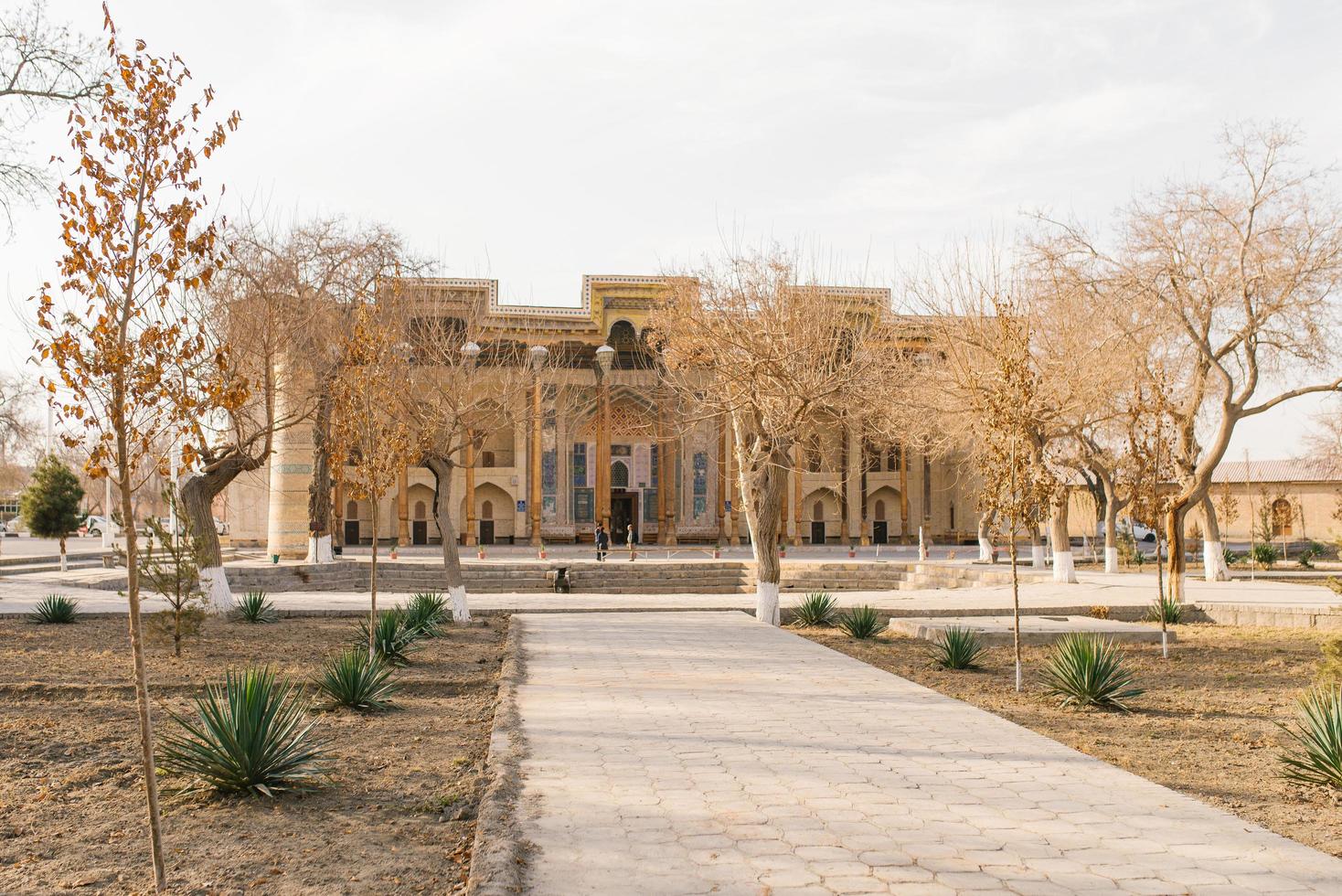 bujará, uzbekistán. diciembre 2021. mezquita bolo house foto