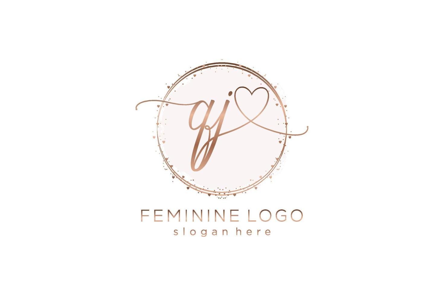 logotipo inicial de escritura a mano qj con plantilla de círculo logotipo vectorial de boda inicial, moda, floral y botánica con plantilla creativa. vector