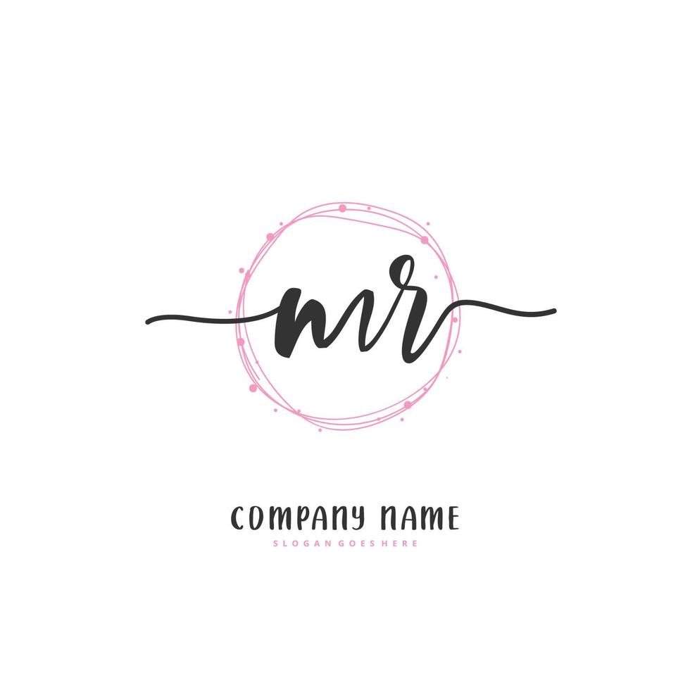 mr letra inicial y diseño de logotipo de firma con círculo. hermoso diseño de logotipo escrito a mano para moda, equipo, boda, logotipo de lujo. vector