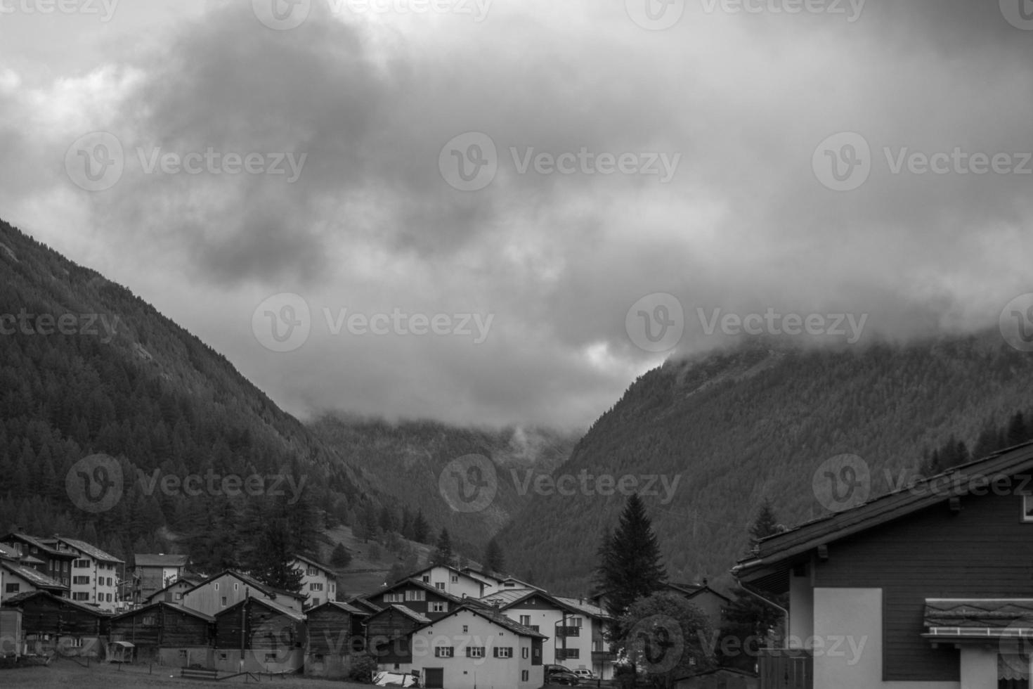 los alpes suizos foto