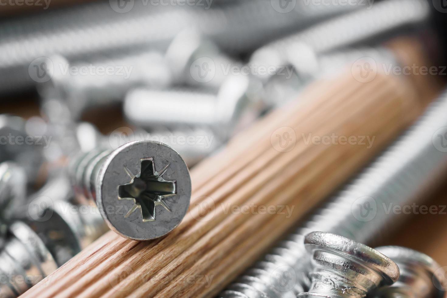 kit de herramientas de montaje de muebles con pasador de tornillo y perno foto