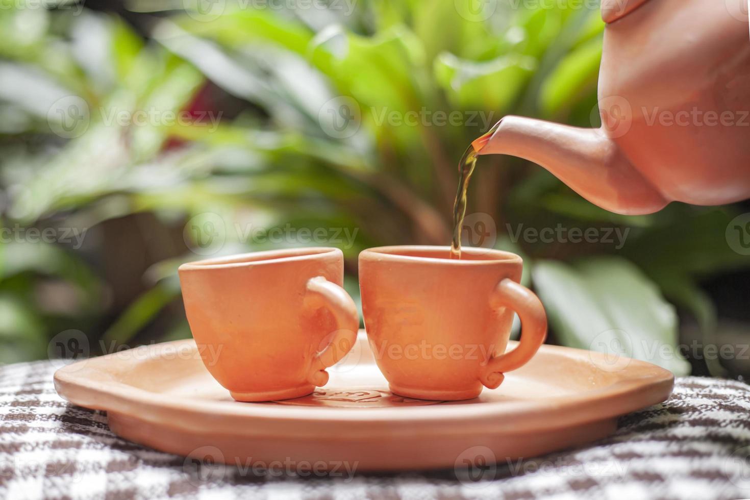 Las teteras son tés que normalmente se preparan en vasijas y tazas de barro. esta bebida se adiciona con azúcar de roca y se bebe caliente. foto
