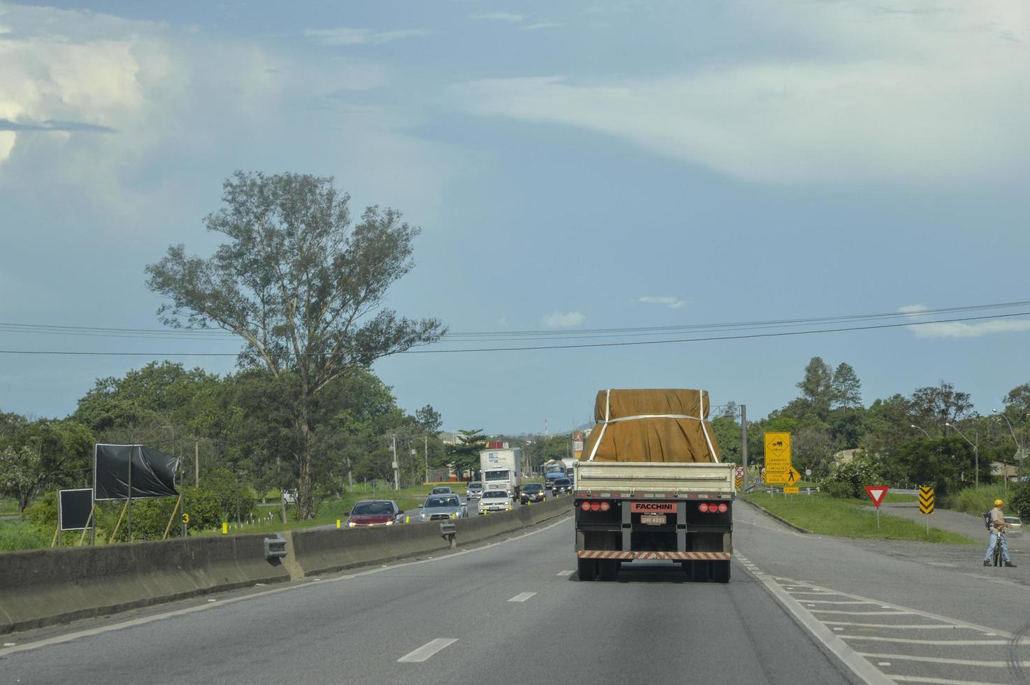 rodovia presidente dutra foto