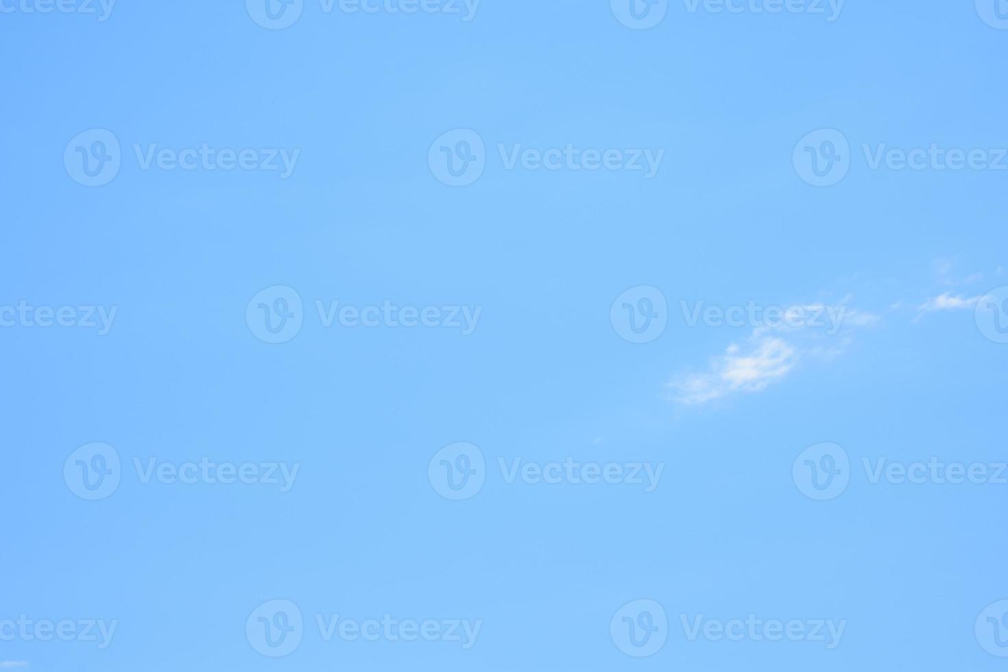 Cloudy and bluesky background, soft focus. photo