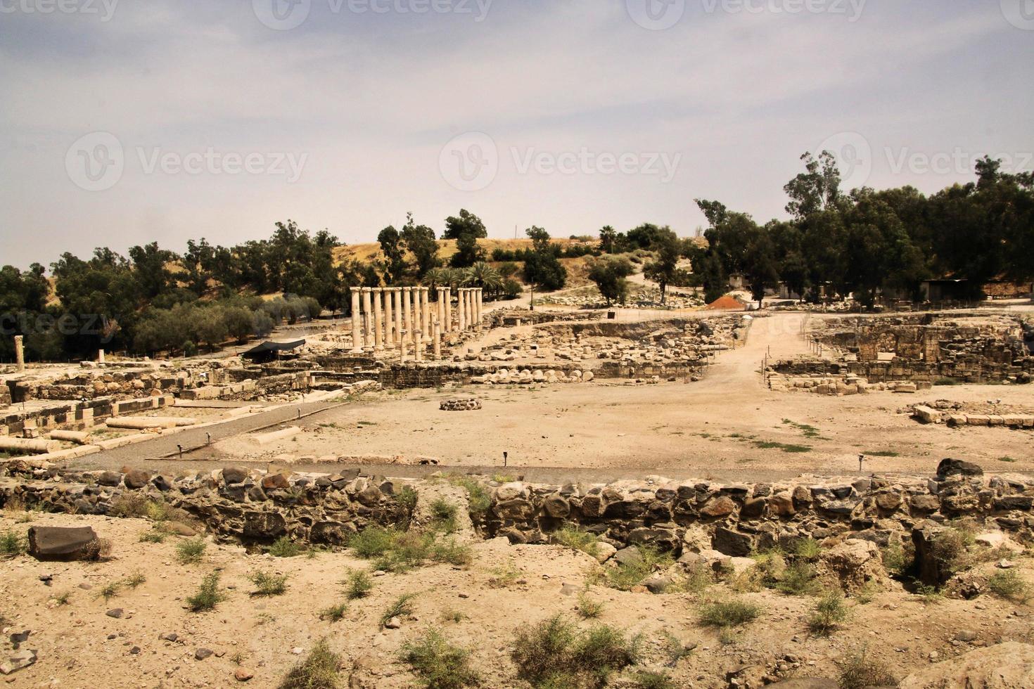una vista de la antigua ciudad romana de beit shean en israel foto