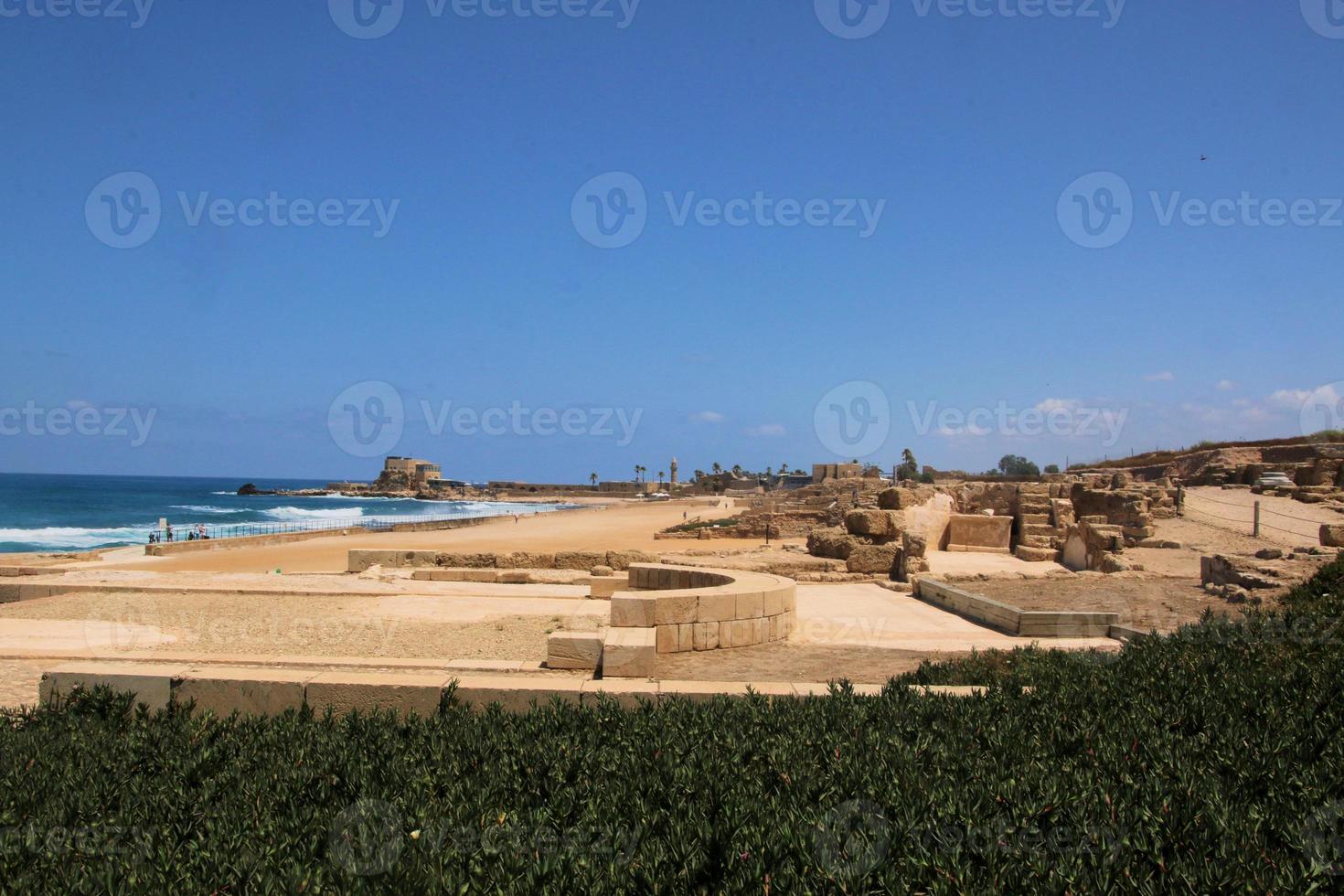 una vista de cesarea en israel foto