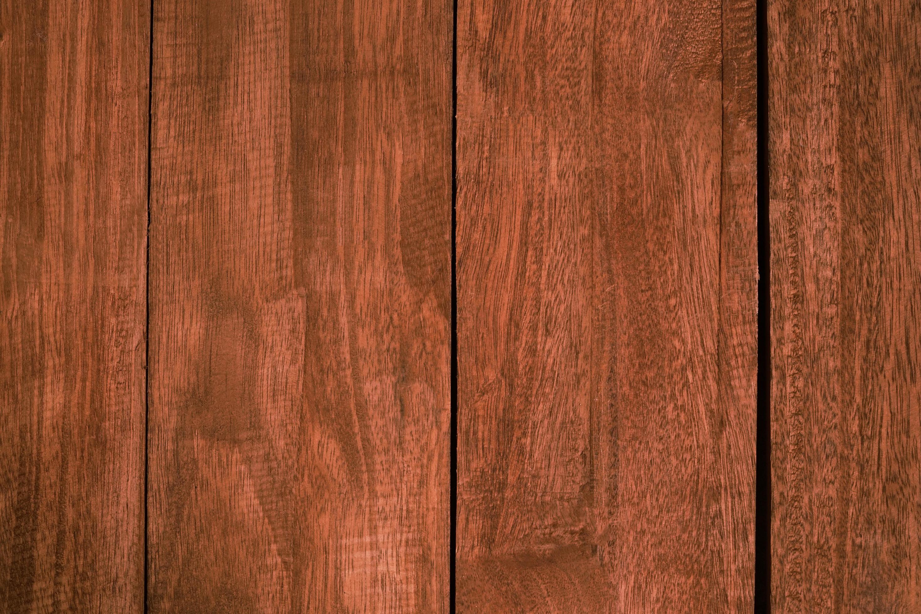 Los tablones de madera marrón texturan un fondo de alta calidad hecho de  natural oscuro para