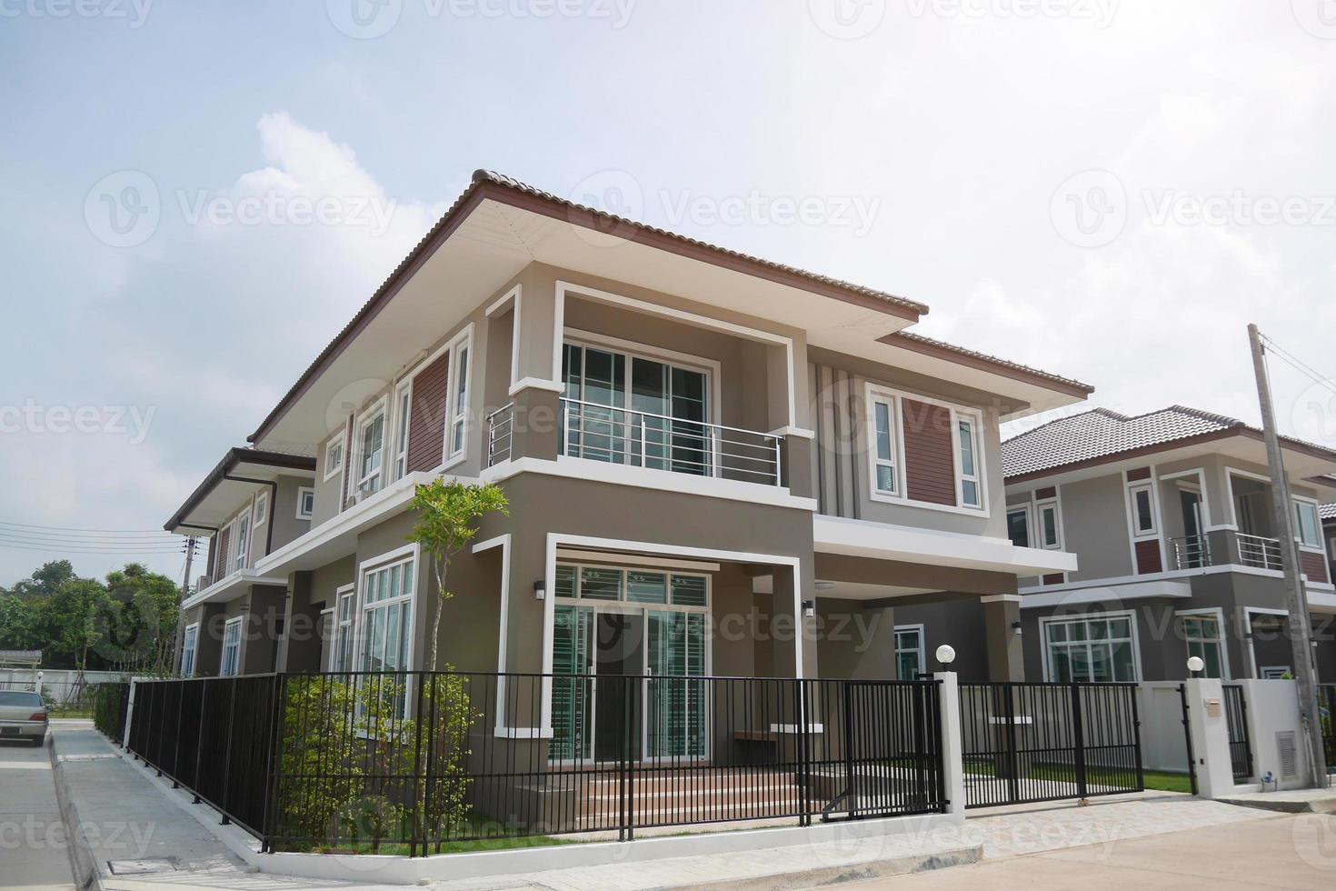 modern house exterior for sale or rent photo