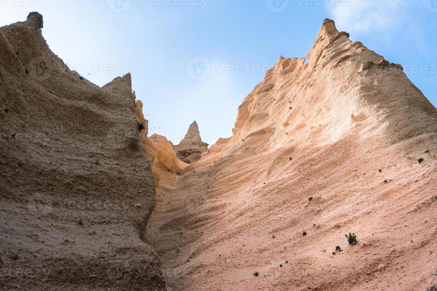 Canyon of the red blades photo