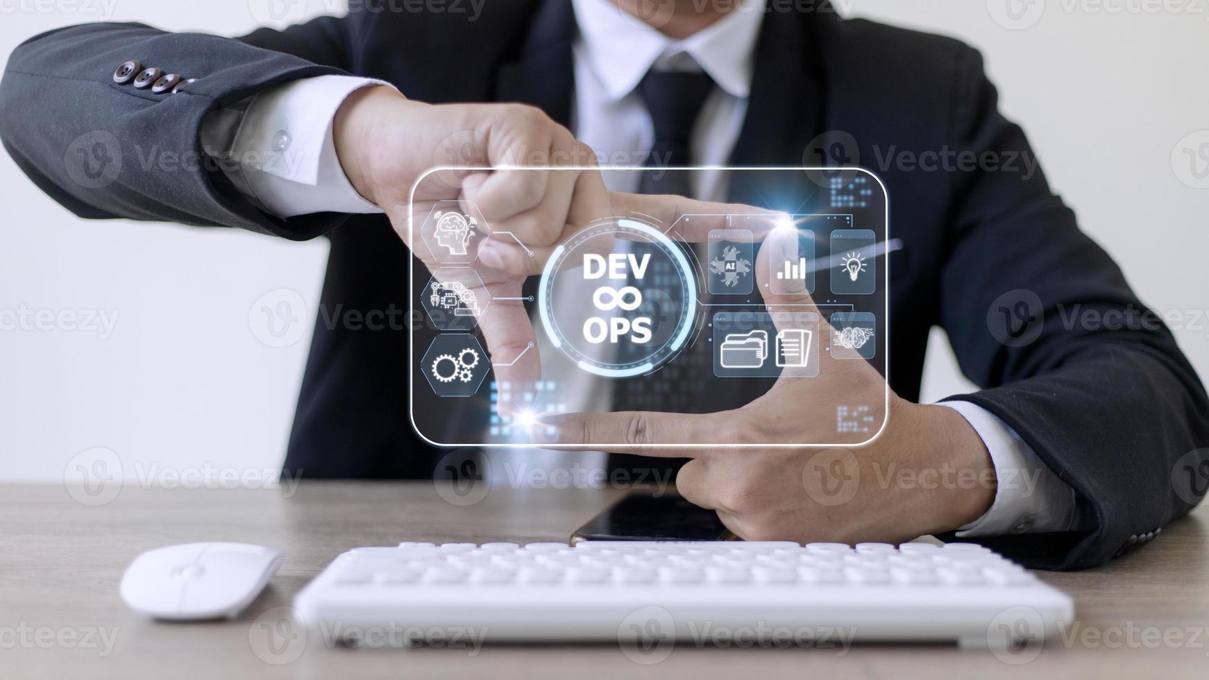 operaciones de desarrollo de metodología devops concepto de tecnología de programación ágil. foto