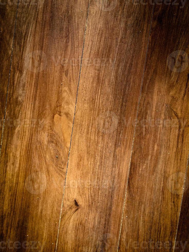 uso del espacio de la mesa de madera como natural para el fondo. superficie de textura para el diseño foto