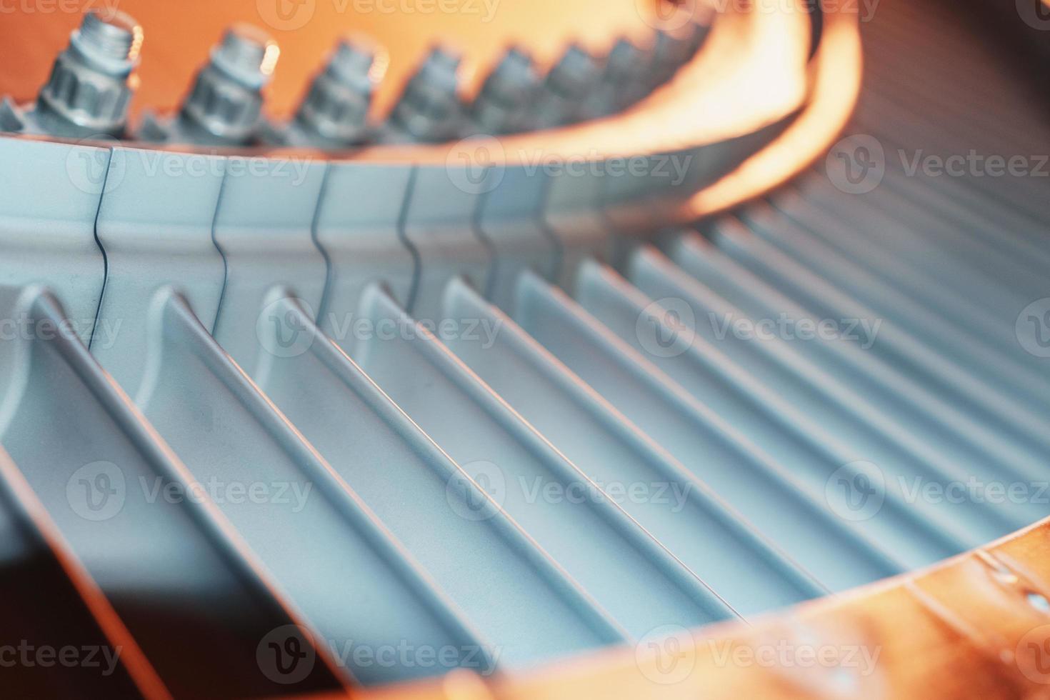 elemento estructural de una turbina de gas con álabes para aviación y generación de energía. foto