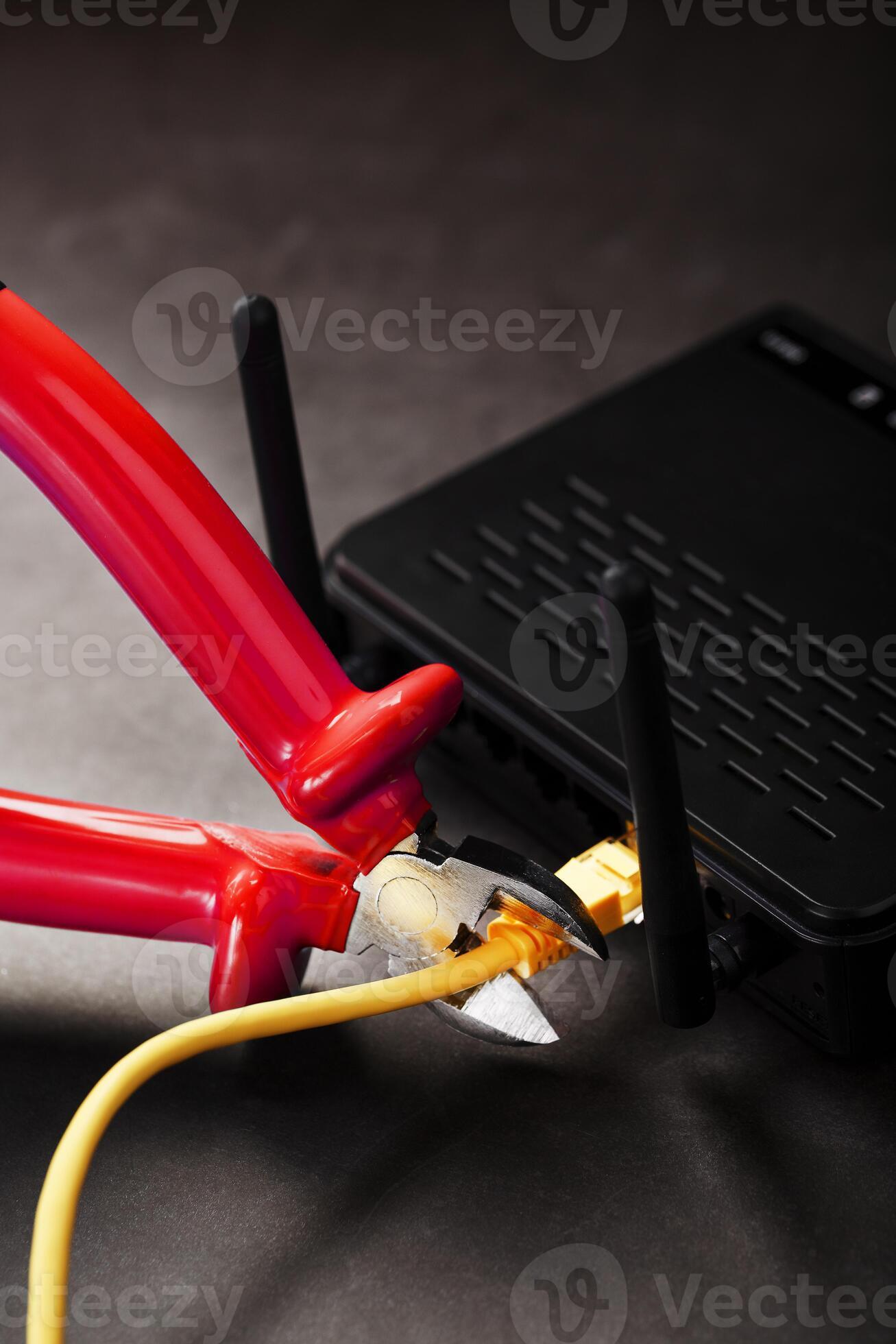 Disconnecting the connection, cutting off the yellow