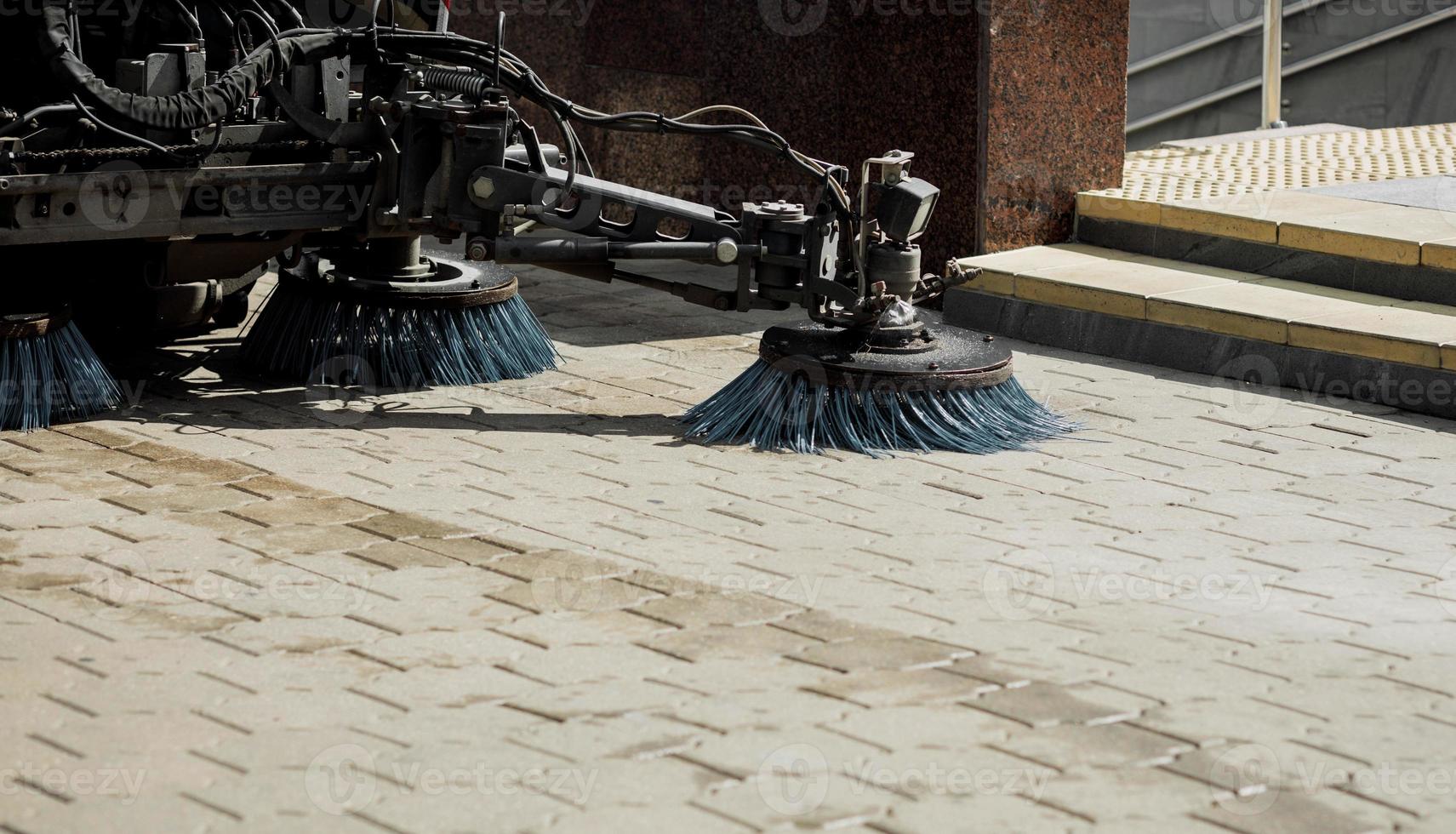 Sweeper machine cleaning photo