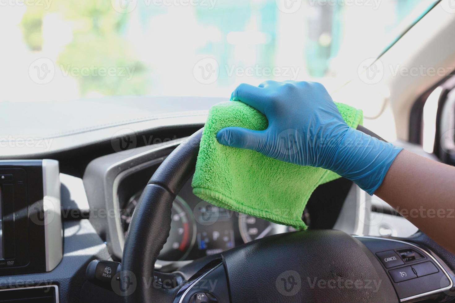 Check to clean the dust in the car. 13094654 Stock Photo at Vecteezy