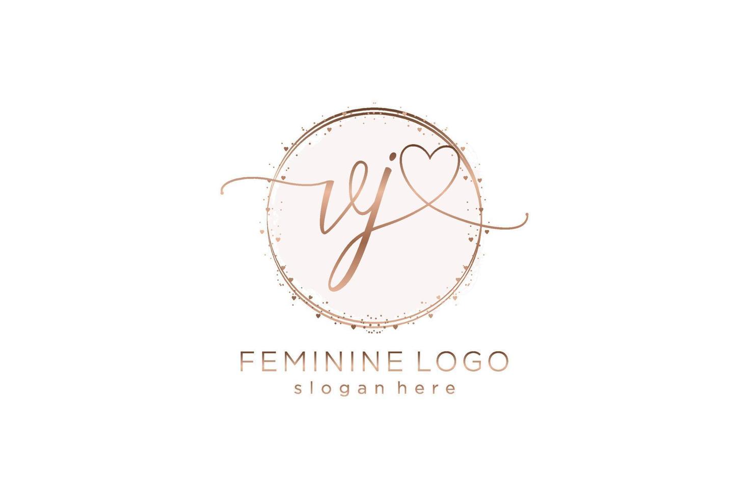 logotipo inicial de escritura a mano vj con plantilla de círculo logotipo vectorial de boda inicial, moda, floral y botánica con plantilla creativa. vector