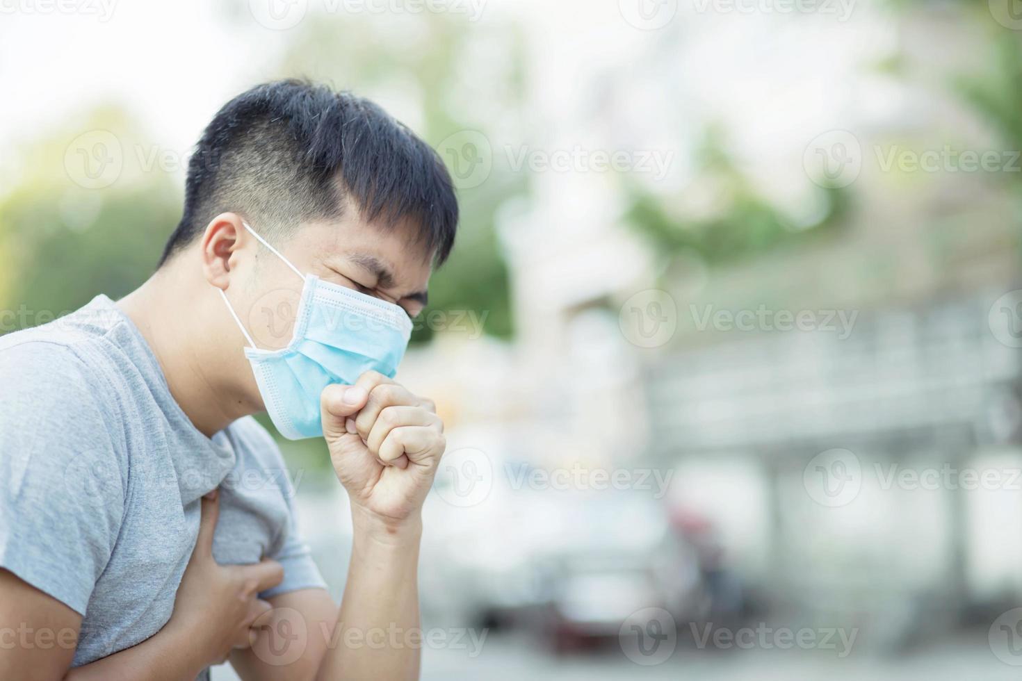 This man had a cough until chest pain photo