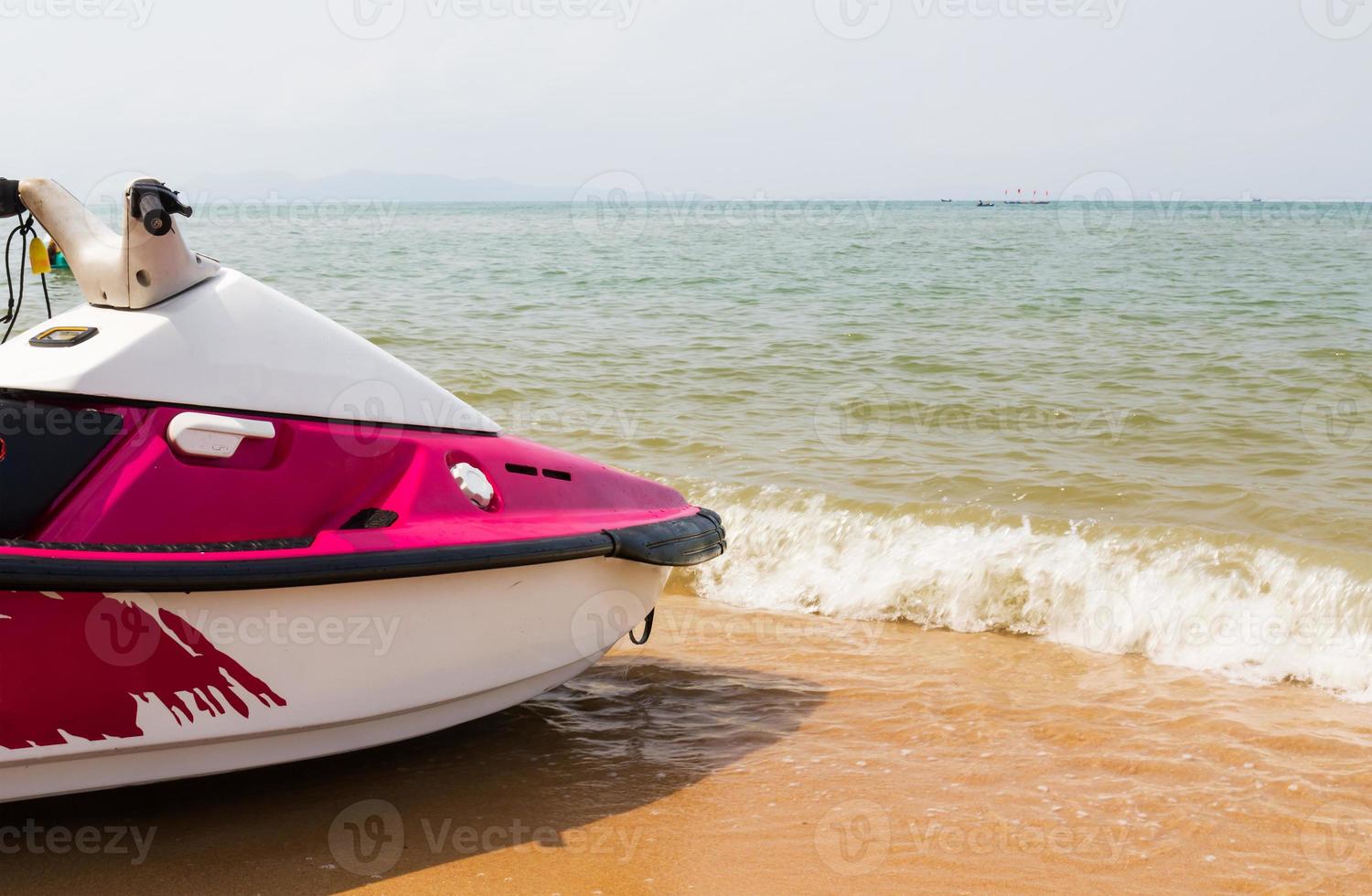 moto de agua rosa foto