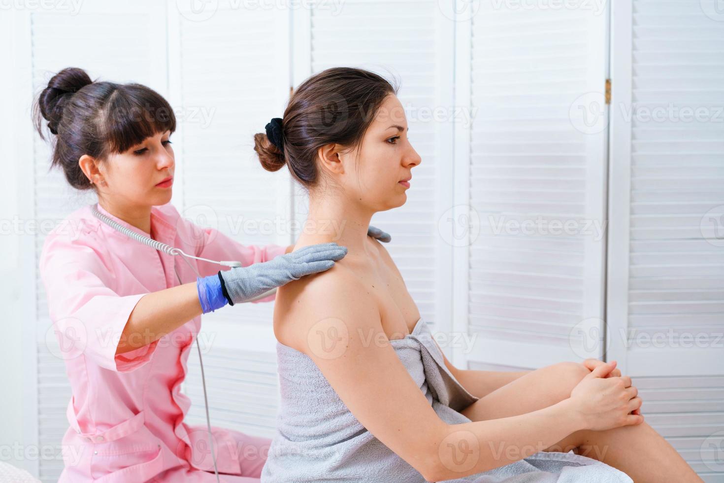 Micro-sensory electrical microcurrent biomassage procedure for electrical photo