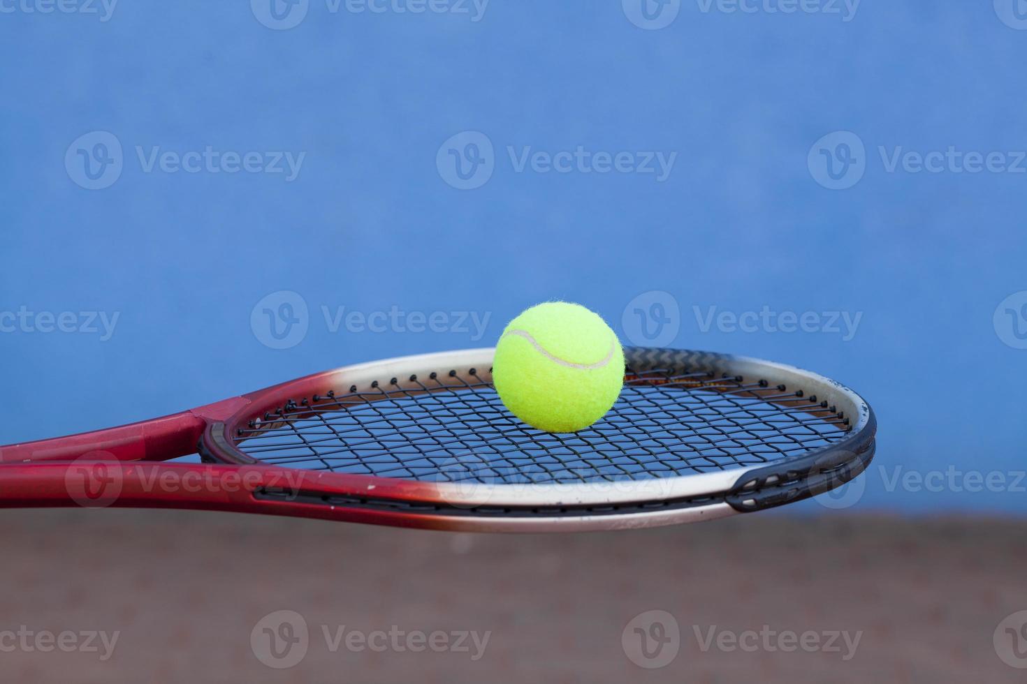 tennis racket, clay court, wta tour, Rolland Garros photo