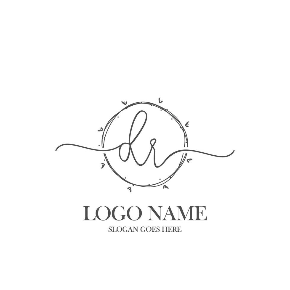 monograma de belleza dr inicial y diseño de logotipo elegante, logotipo de escritura a mano de firma inicial, boda, moda, floral y botánica con plantilla creativa. vector