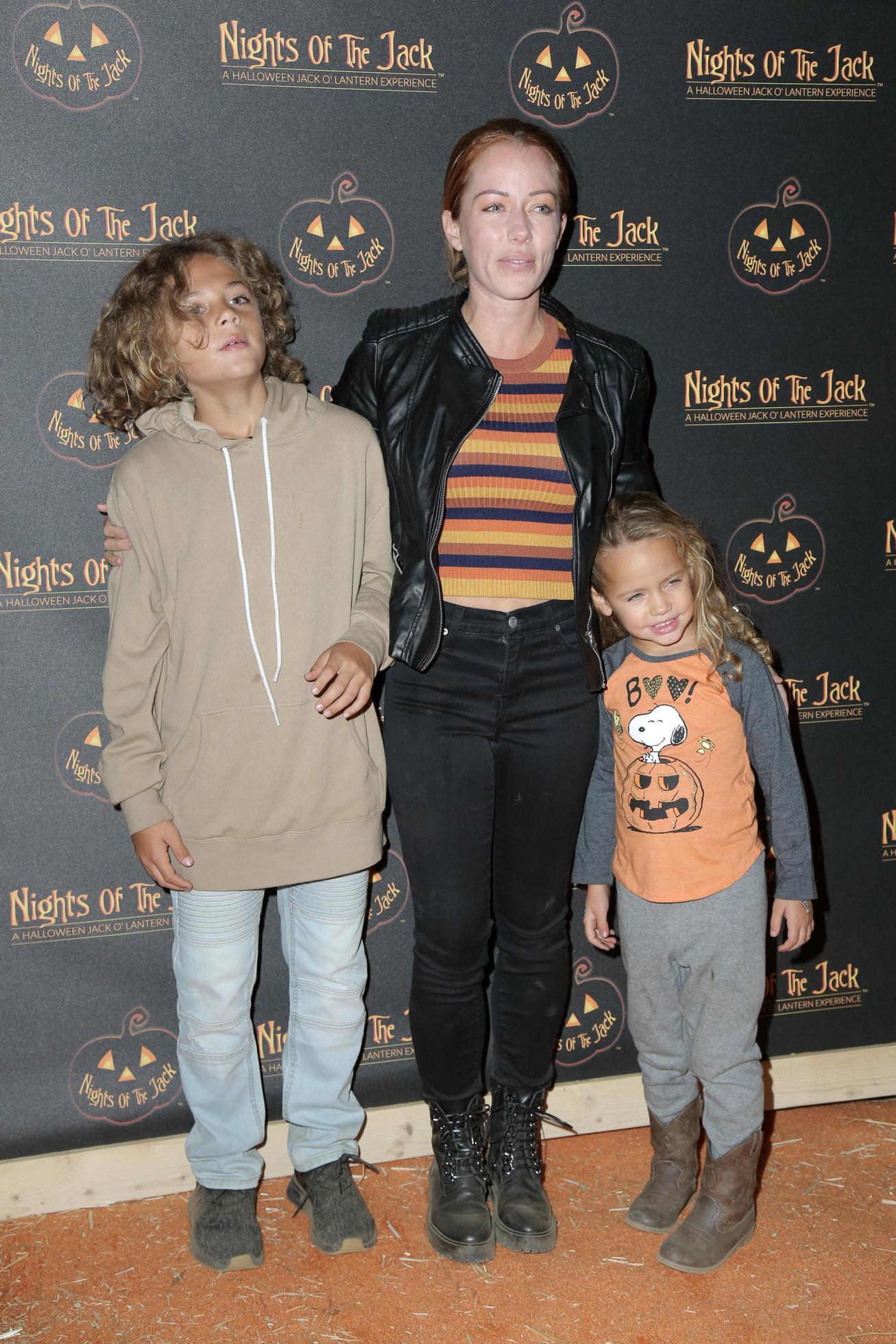 LOS ANGELES OCT 10 Kendra Wilkinson, Hank Baskett IV, Alijah Mary