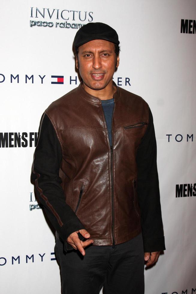 LOS ANGELES - SEP 17 - Aasif Mandvi at the MEN S FITNESS Celebrates The 2014 GAME CHANGERS at Palihouse on September 17, 2014 in West Hollywood, CA photo