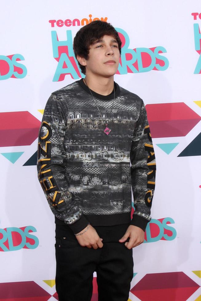 LOS ANGELES - NOV 17 - Austin Mahone at the TeenNick Halo Awards at Hollywood Palladium on November 17, 2013 in Los Angeles, CA photo