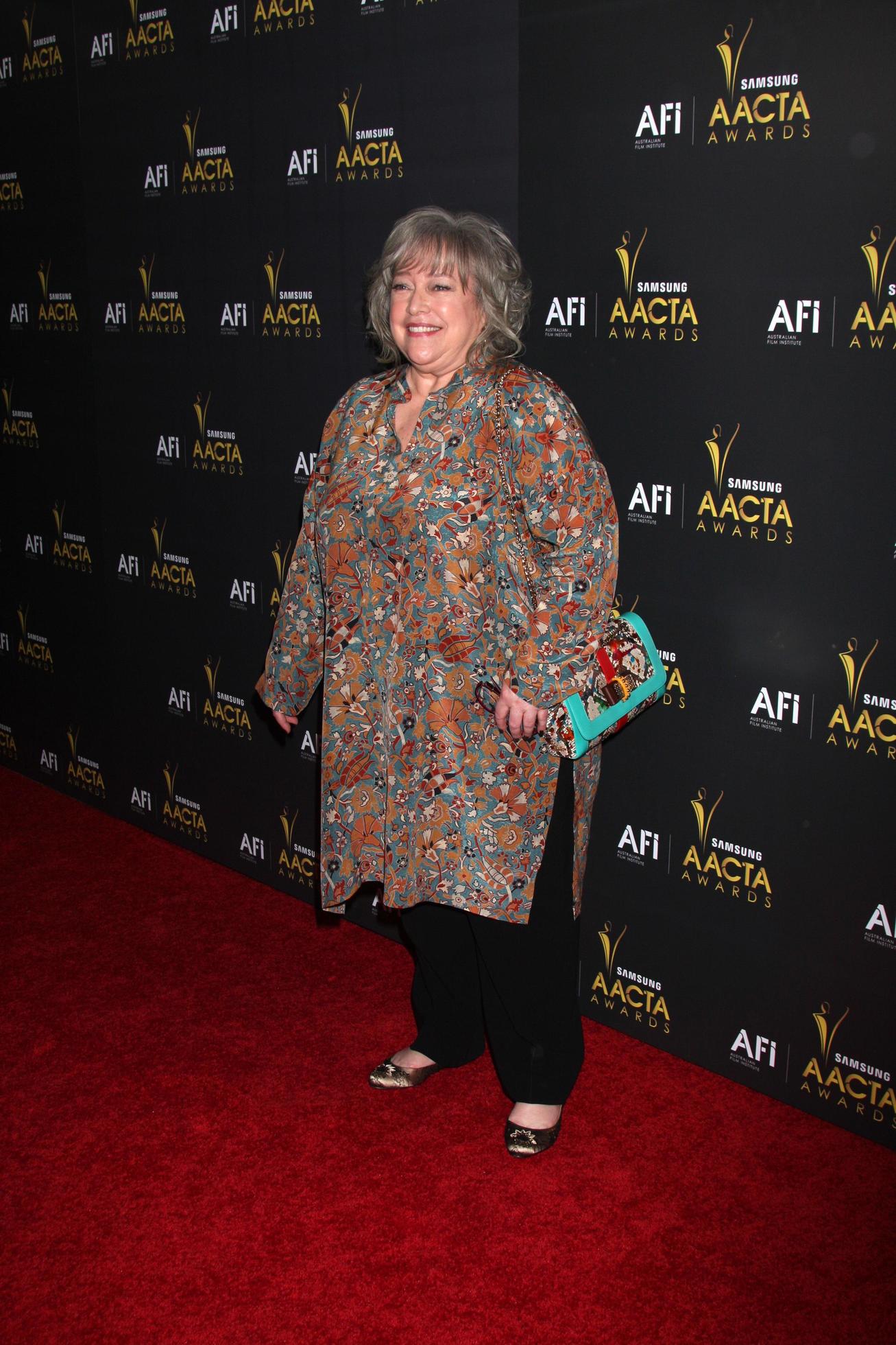 LOS ANGELES - JAN 27 - Kathy Bates arrives at the AUSTRALIAN ACADEMY