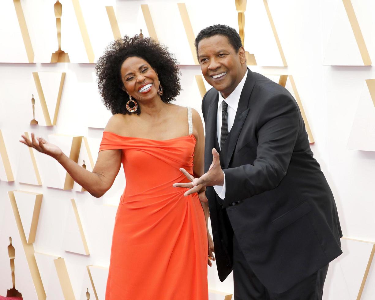 LOS ANGELES - MAR 27 - Paulette Washington, Denzel Washington at the 94th Academy Awards at Dolby Theater on March 27, 2022 in Los Angeles, CA photo