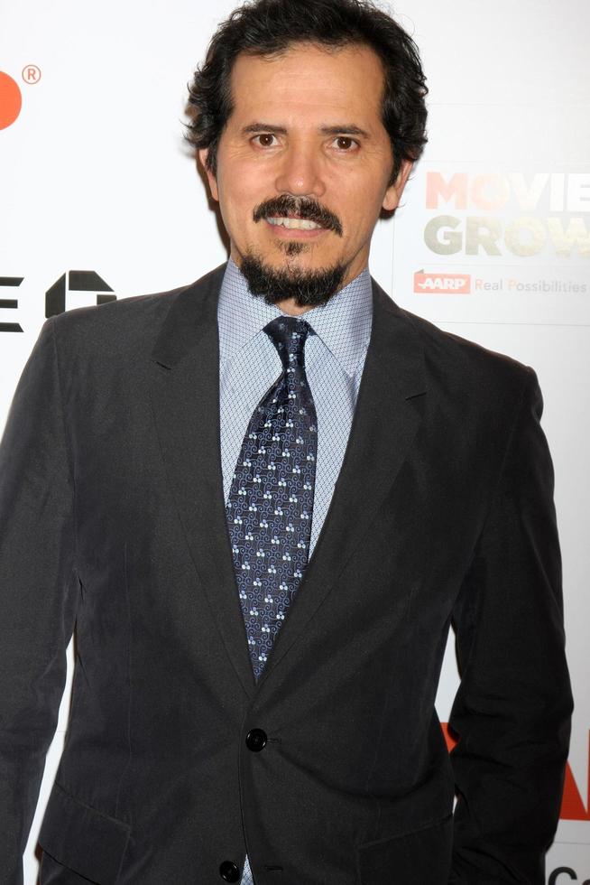 los angeles - 2 de febrero - john leguizamo en la 14ª gala anual de premios de películas para adultos de aarp en un hotel beverly wilshire el 2 de febrero de 2015 en beverly hills, ca foto