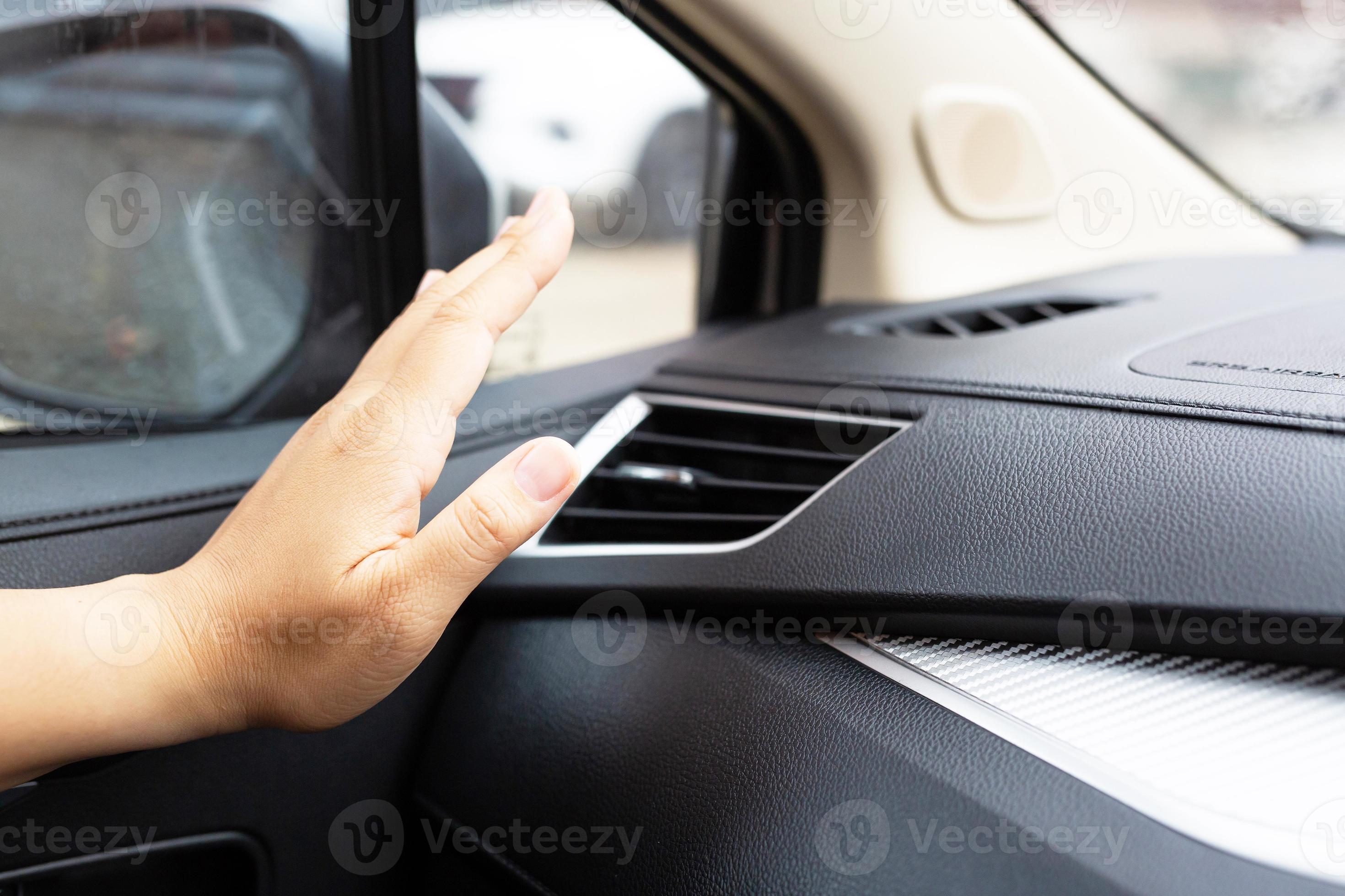 The car's cooling control buttons, focus air vents. 13226281 Stock