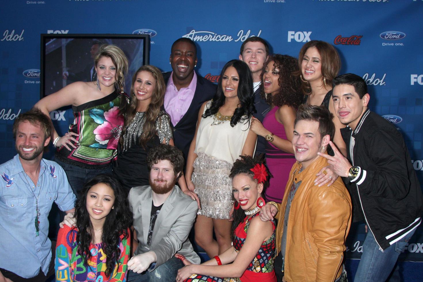 LOS ANGELES - 3 - American Idol Season 10 Top 13 arrives at the American Idol Season 10 FInalists Party at The Grove on March 3, 2011 in Los Angeles, CA photo