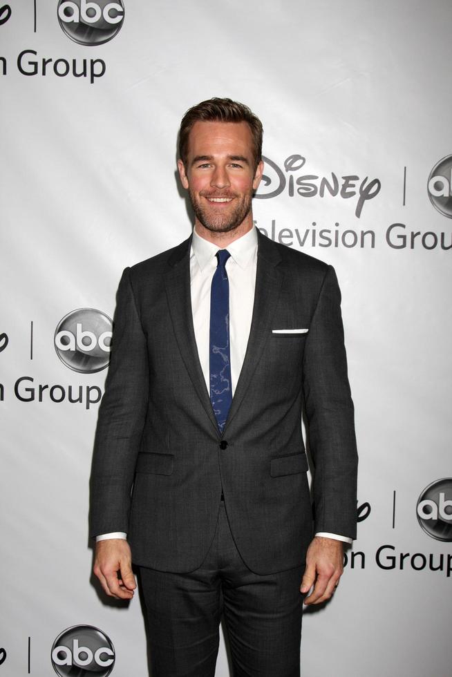 LOS ANGELES - JAN 10 - James Van Der Beek arrives at the ABC TCA Party Winter 2012 at Langham Huntington Hotel on January 10, 2012 in Pasadena, CA photo