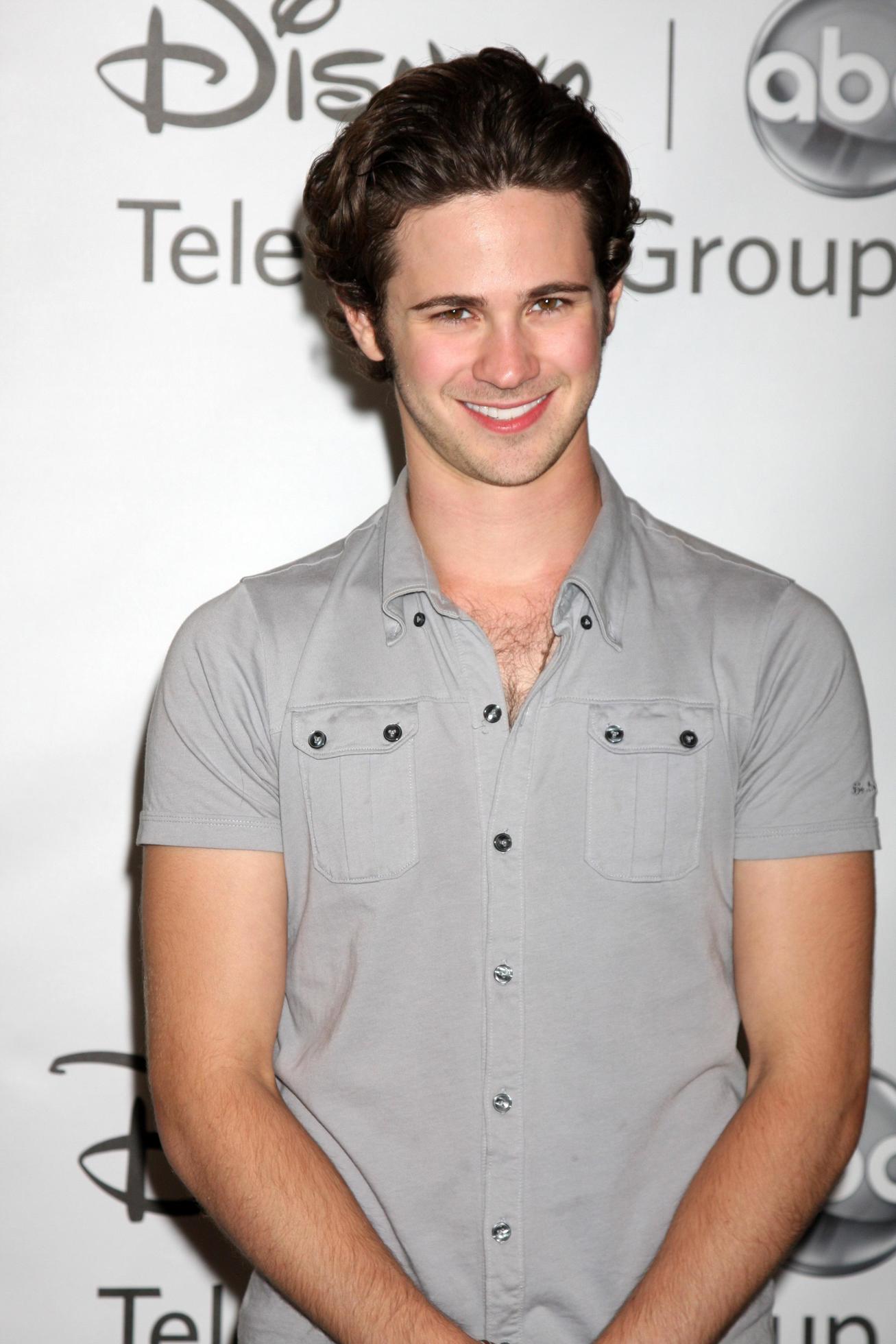 LOS ANGELES AUG 7 Connor Paolo arriving at the Disney ABC