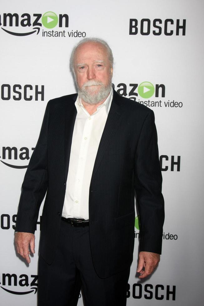 los angeles - 3 de febrero - scott wilson en la proyección de estreno de la alfombra roja de bosch amazon en un cine arclight hollywood el 3 de febrero de 2015 en los angeles, ca foto