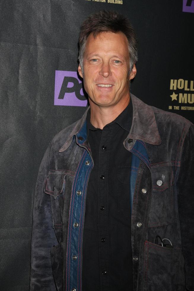 los angeles - 21 de febrero - matthew ashford en la fiesta de lanzamiento de los premios emmy diurnos 2015 en el museo de hollywood el 21 de abril de 2015 en hollywood, ca foto