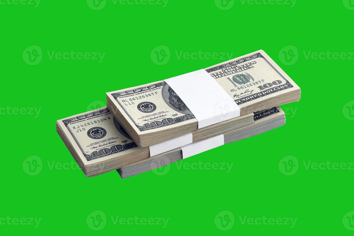 fajo de billetes de dólar estadounidense aislado en verde chroma keyer. paquete de dinero americano con alta resolución en máscara verde perfecta foto