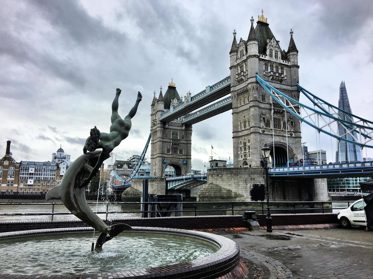 londres en el reino unido en 2019. una vista del puente de la torre en londres foto