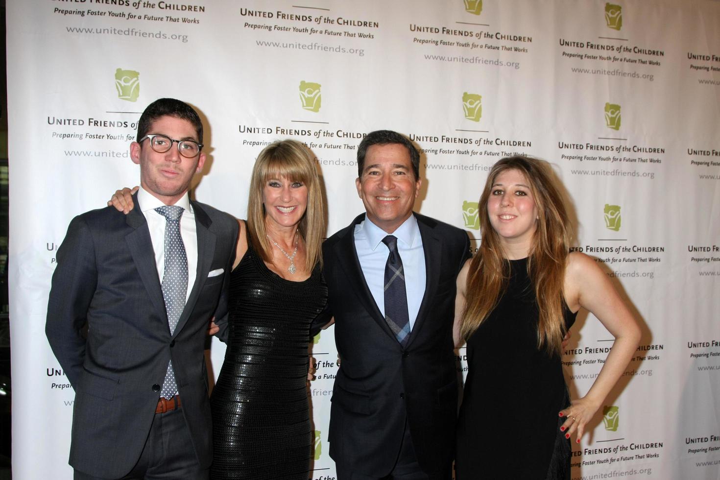 LOS ANGELES, JUN 2 - Ande Rosenblum, Bruce Rosenblum, family at the United Friends of the Children Brass Ring Awards Dinner at the Beverly Hilton Hotel on June 2, 2015 in Beverly Hills, CA photo