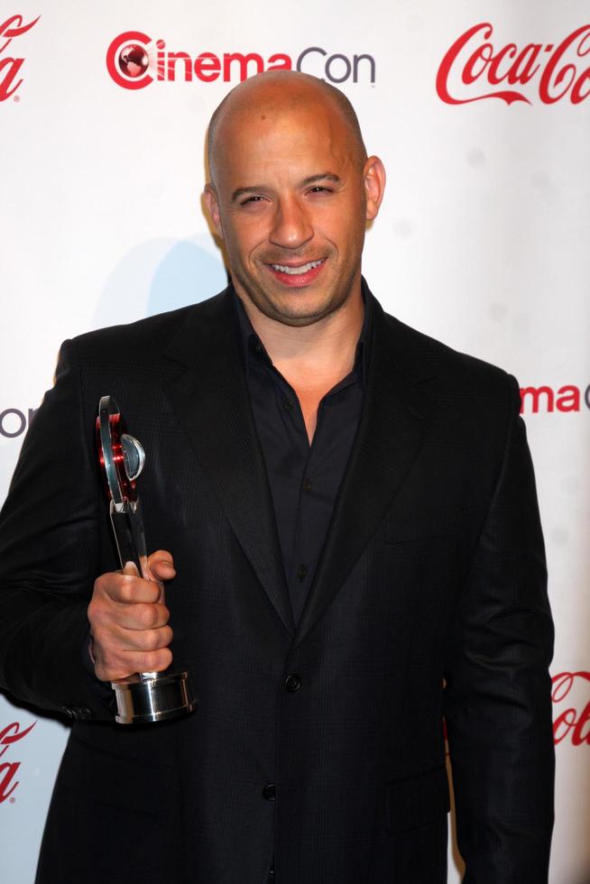 las vegas, 31 de marzo - vin diesel en la sala de prensa de gala de premios de la convención cinemacon en el caesar s palace el 31 de marzo de 2010 en las vegas, nv foto