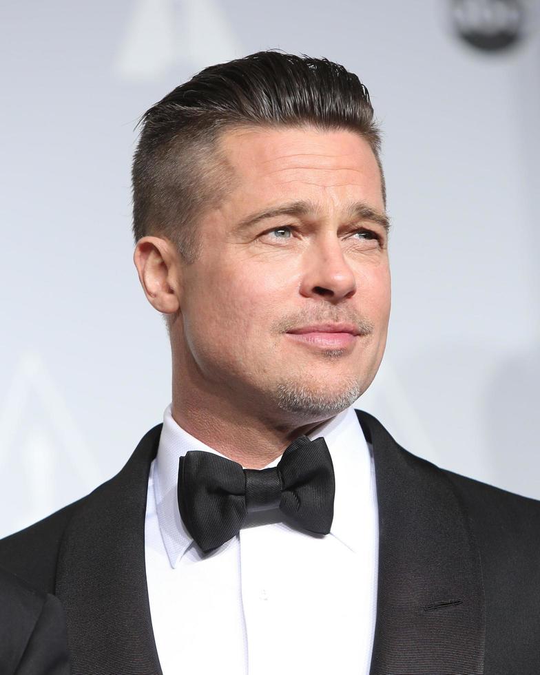 los angeles, 2 de marzo - brad pitt en los 86 premios de la academia en dolby theater, hollywood y highland el 2 de marzo de 2014 en los angeles, ca foto