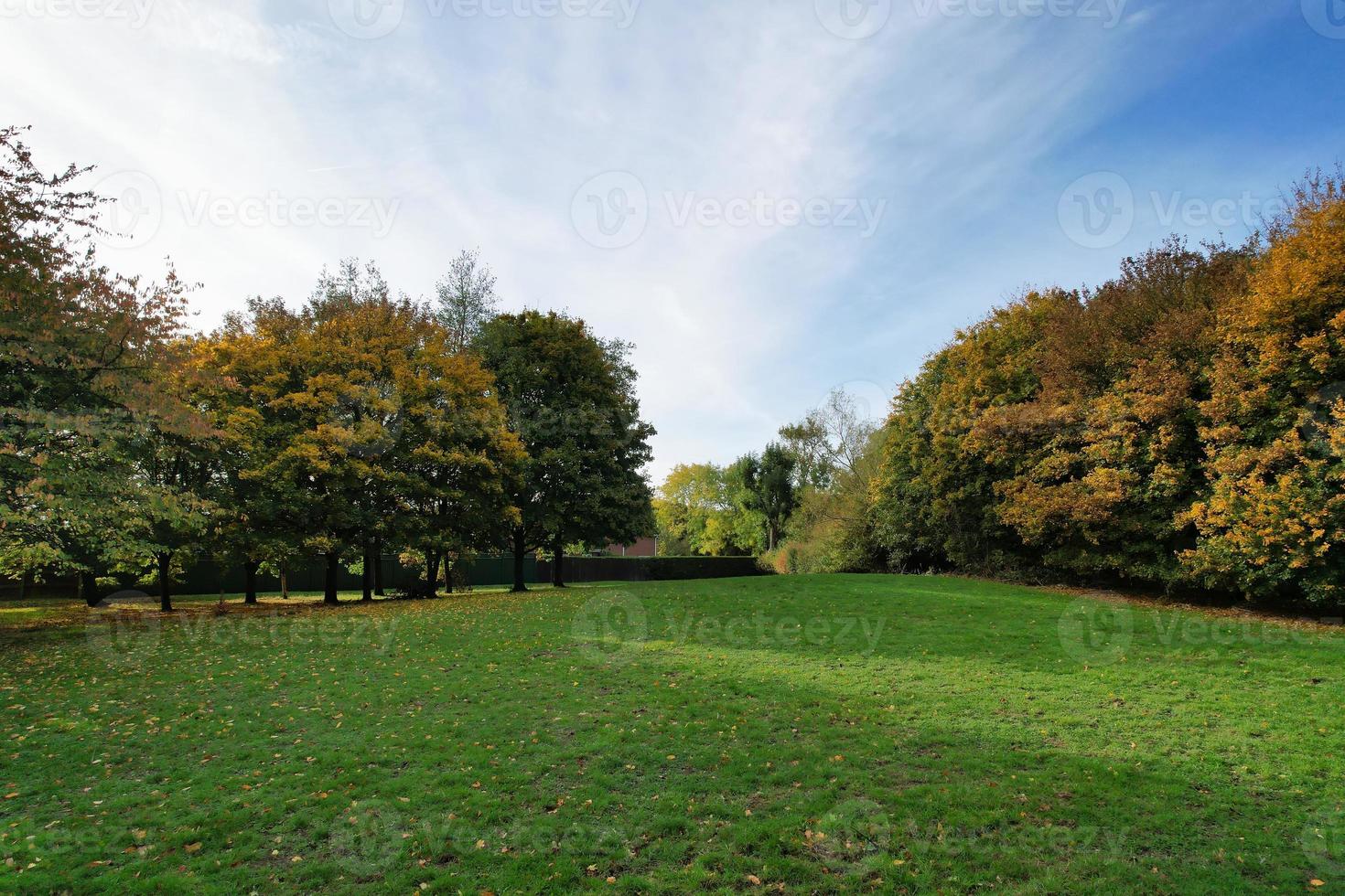 la vista más hermosa del parque público británico en Inglaterra foto