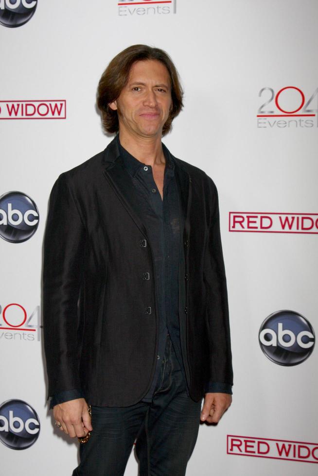 LOS ANGELES, FEB 26 - Clifton Collins Jr arrives at the ABC s Red Widow event at the Romanov Restaurant Lounge on February 26, 2013 in Studio City, CA photo