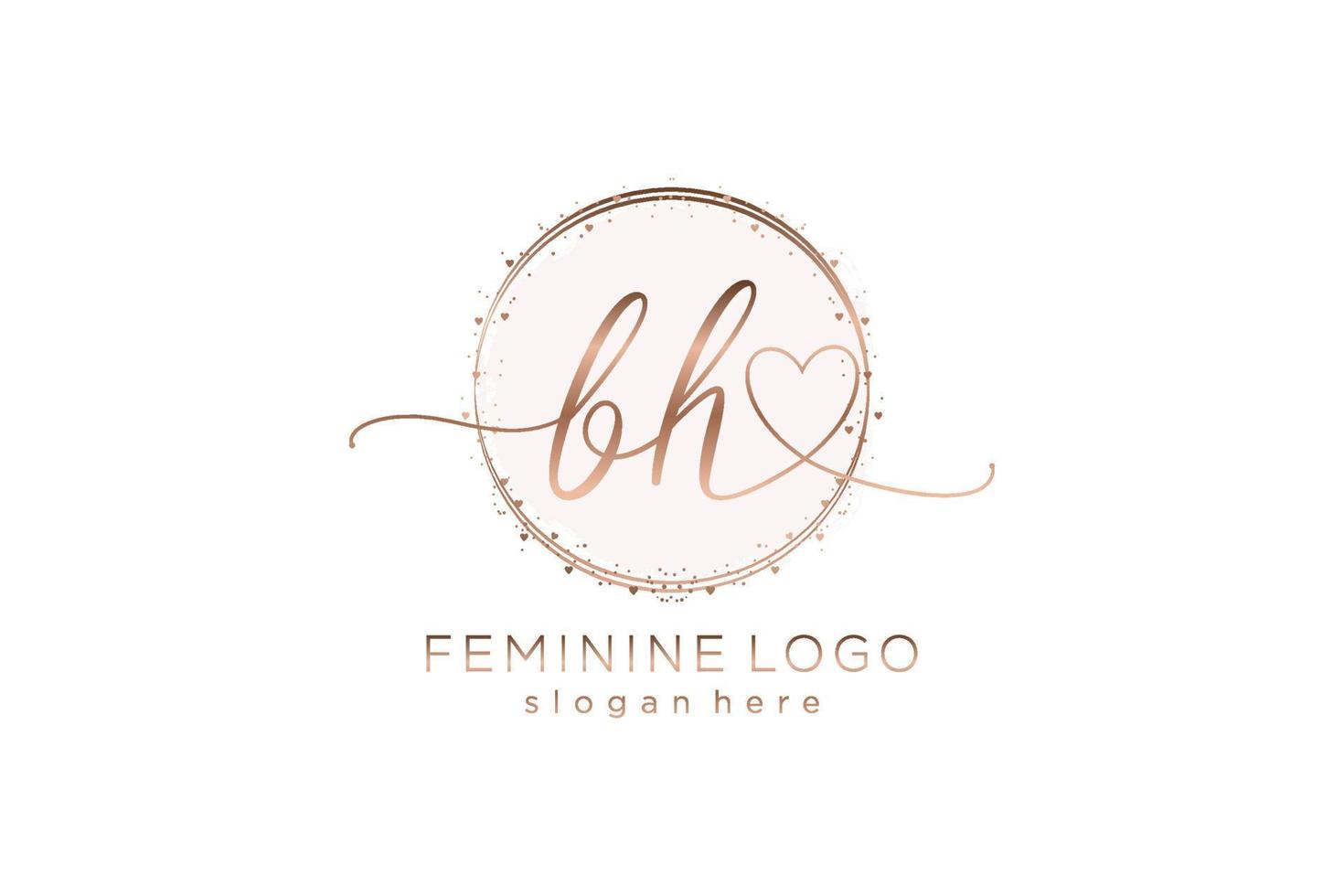 logotipo inicial de escritura a mano bh con plantilla de círculo logotipo vectorial de boda inicial, moda, floral y botánica con plantilla creativa. vector