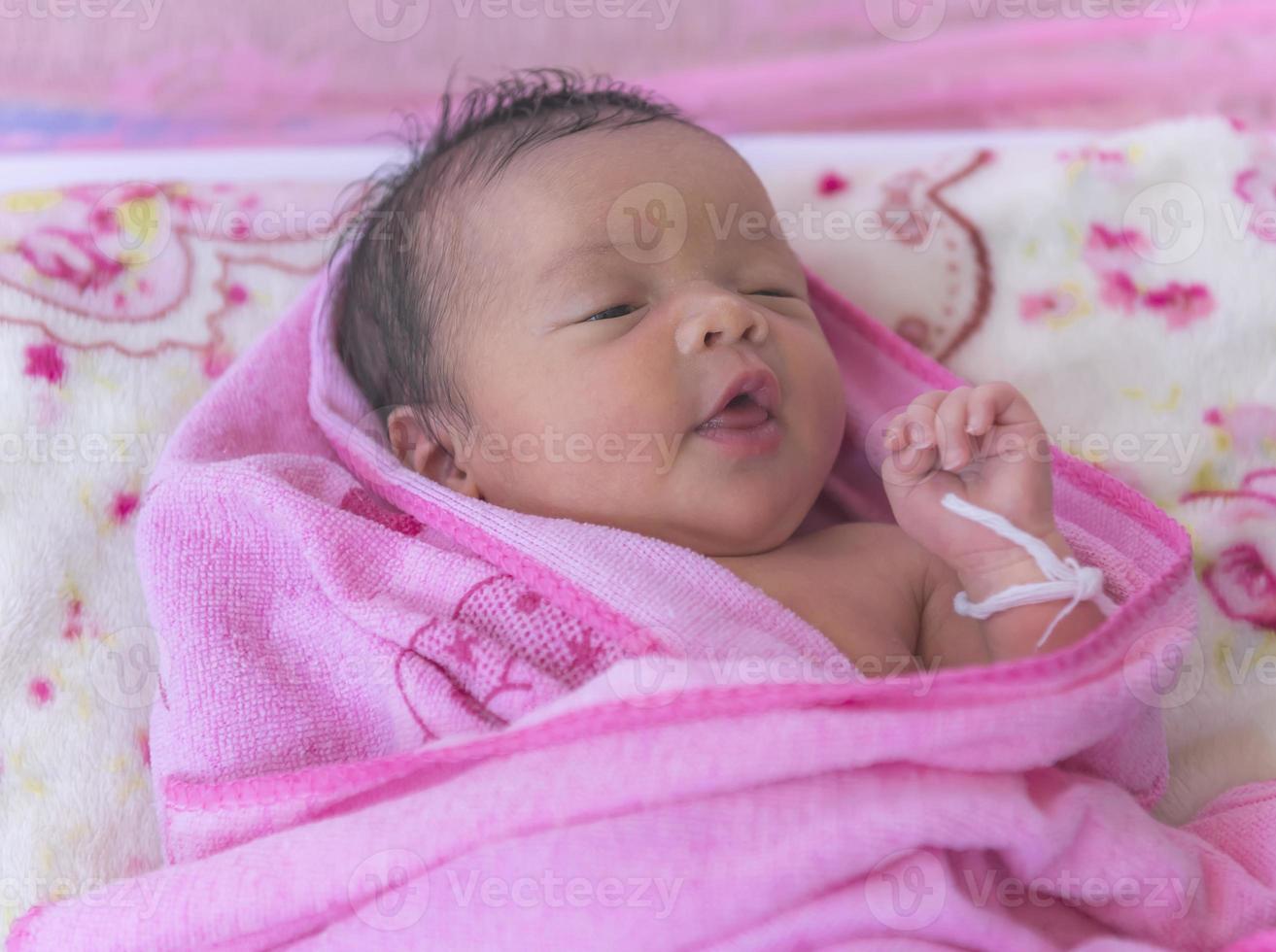 foto de primer plano de un hermoso bebé dormido.