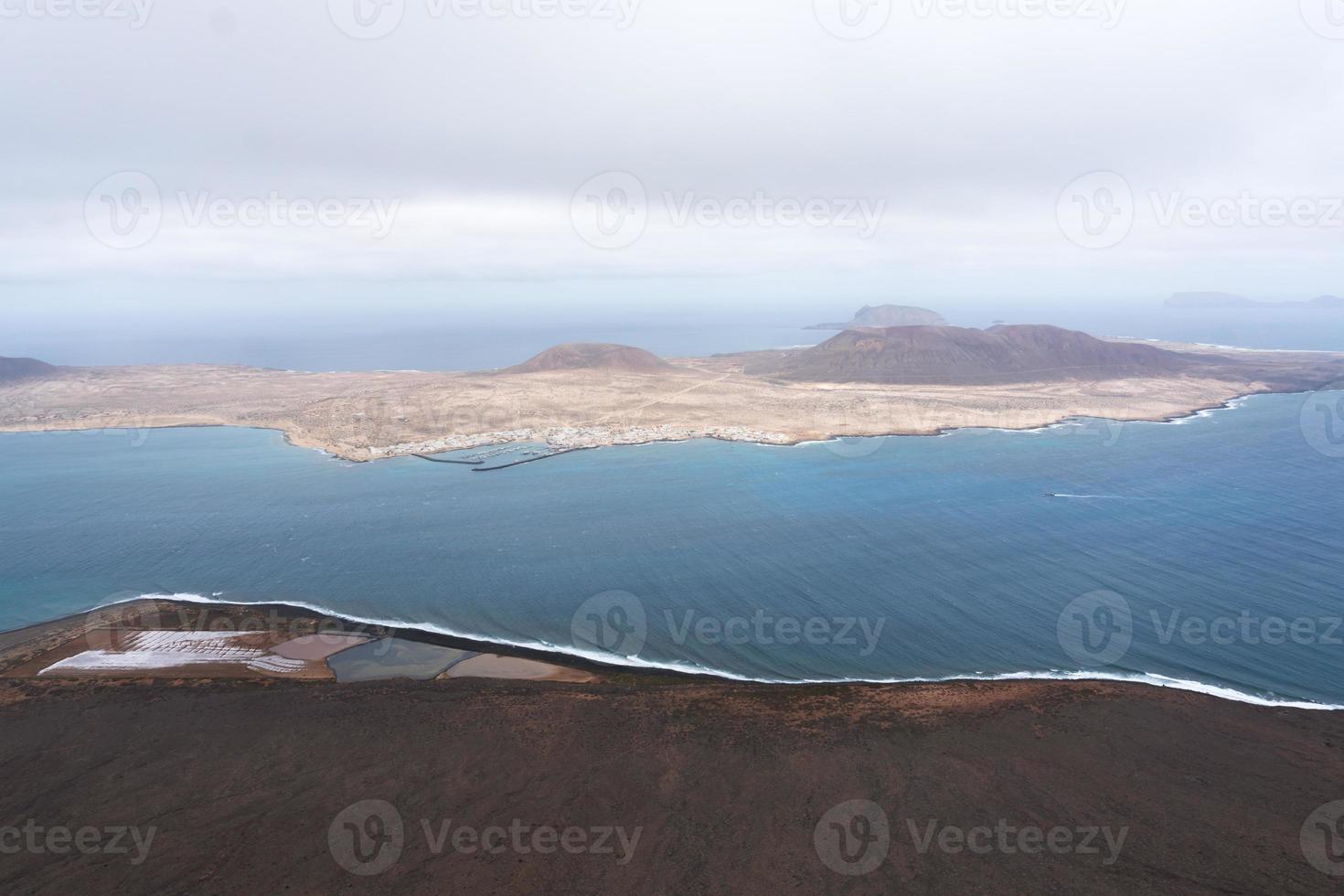 Isla graciosa in Lanzarote photo