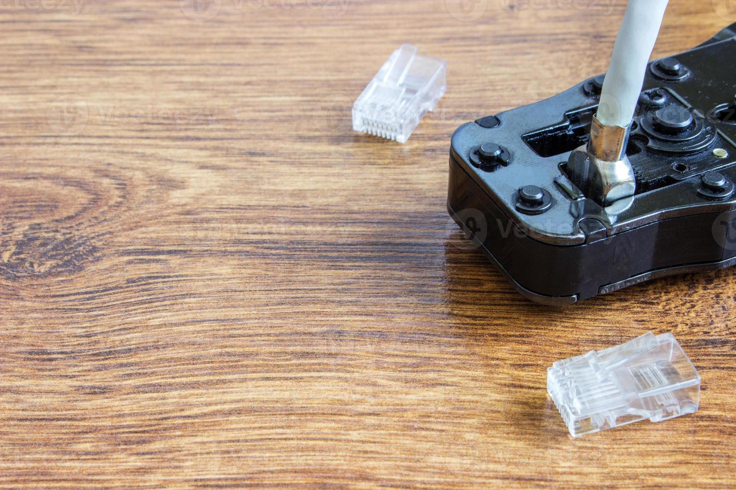 Tools for crimping with component to computer network photo