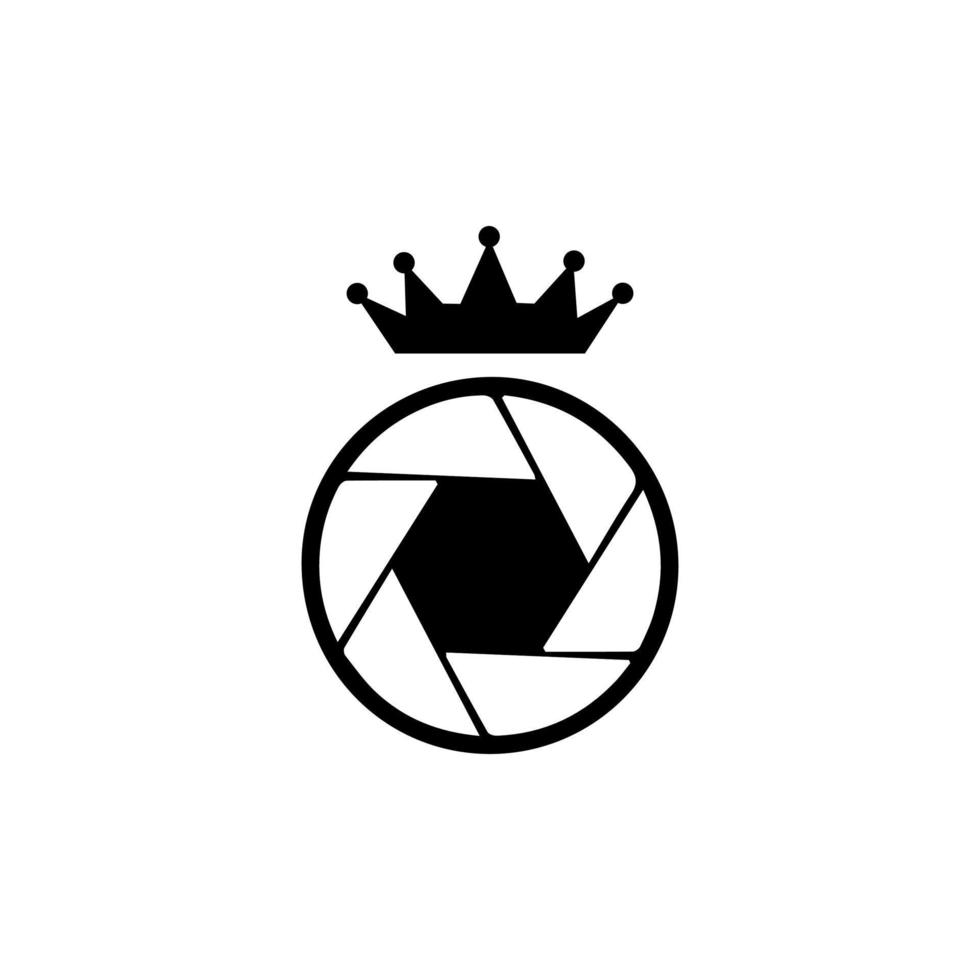 simple logo design with lens king or camera king concept. Eps 10 vector